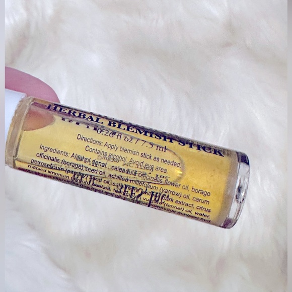 Burt’s Bee’s Outdoors Herbal Blemish Oil Sticks 7.5 ml - Picture 6 of 16